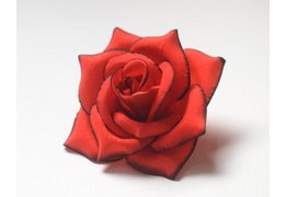  Голова розы бархатная для ветки, венка красный с черным кантом 