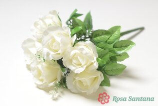 БЭКАП Букет бутонов роз 6 голов (100)
